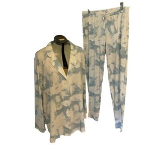 Recliner Dream Tech pajamas NWT